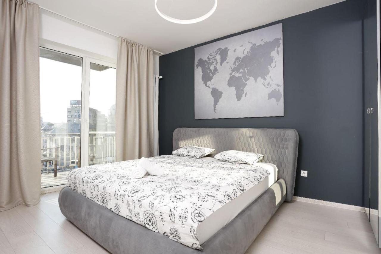 2 Bedroom Apartment With Amazing View In City Center Bukarest Exterior foto