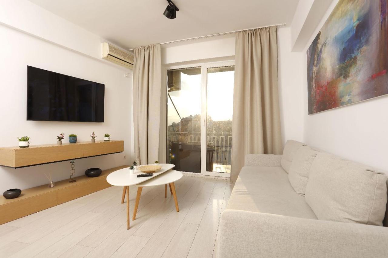2 Bedroom Apartment With Amazing View In City Center Bukarest Exterior foto